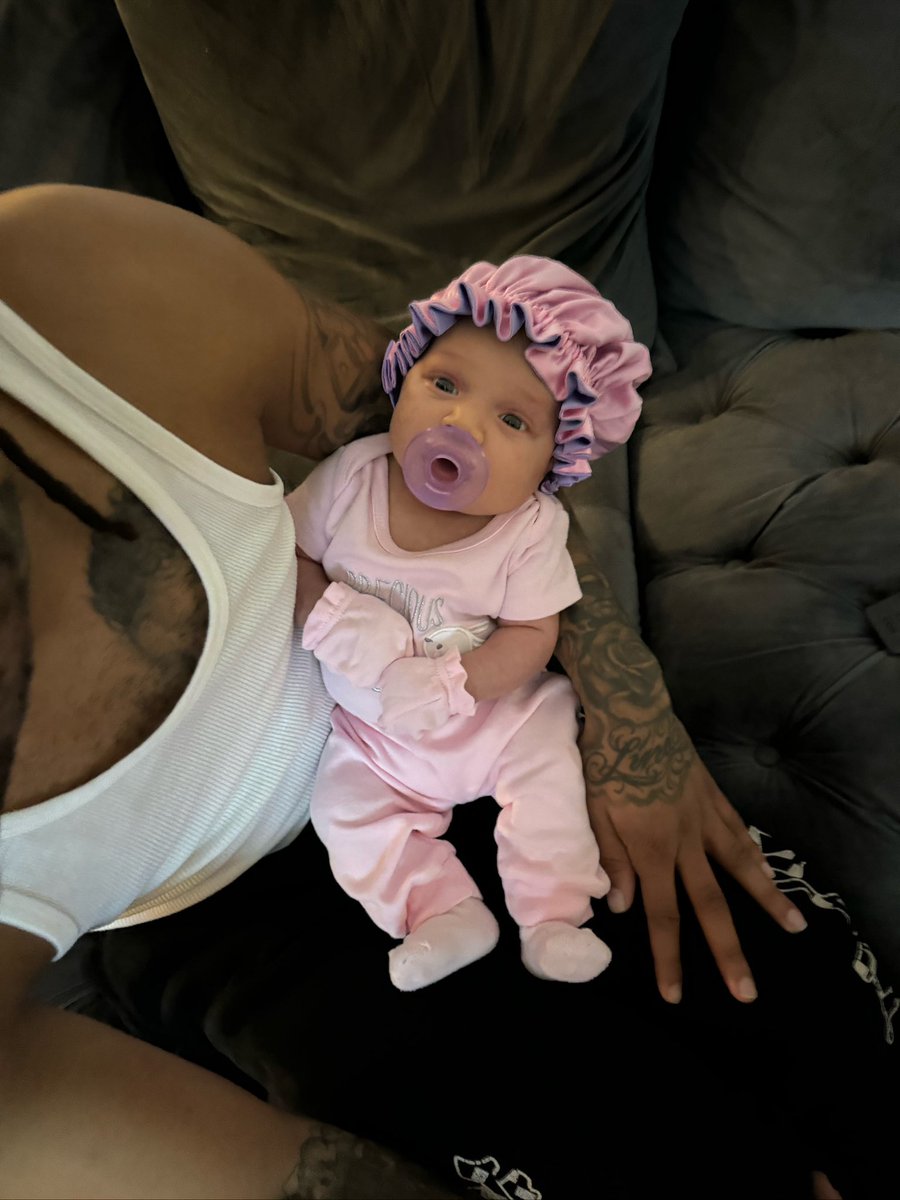 ricandamenace1's tweet photo. i got a crazy baby https://t.co/nmoPYgxclf