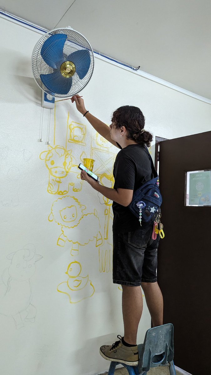 FrankHiltonOrg's tweet photo. We're so thankful to the amazing team from @SelflessFiji for the beautiful paintings and tidying the Hilton Organization, reminds us that kindness transforms spaces and hearts alike. Grateful for their unwavering dedication. #Gratitude #thankful #EmpowerEveryChild https://t.co/L1mcymRIik