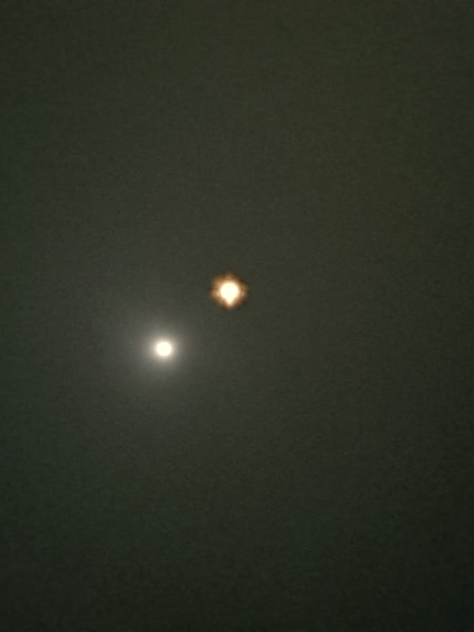 iris_abyss's tweet photo. Full Moon and a strange light in the sky just now! https://t.co/tf5BMBQVJz