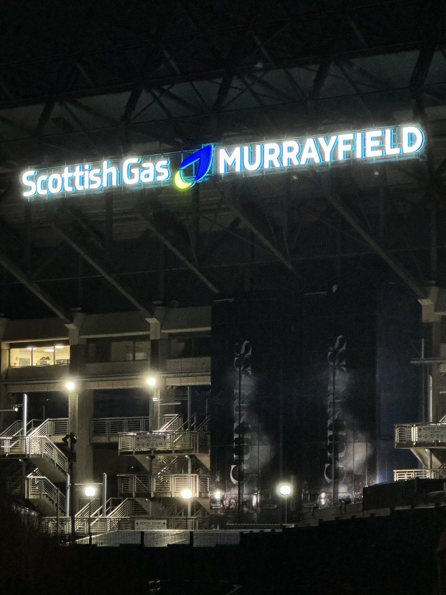 Finally <a href="/Scotlandteam/">Scottish Rugby</a> have changed that awful sign at murrayfield from the old remnants of the BT circle. This looks better!