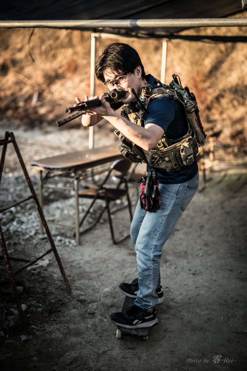 ts1925's tweet image. 適当な物を小道具にして写真を撮ってもらうシリーズ。

撮影：零さん(@zero_ofdarkness )