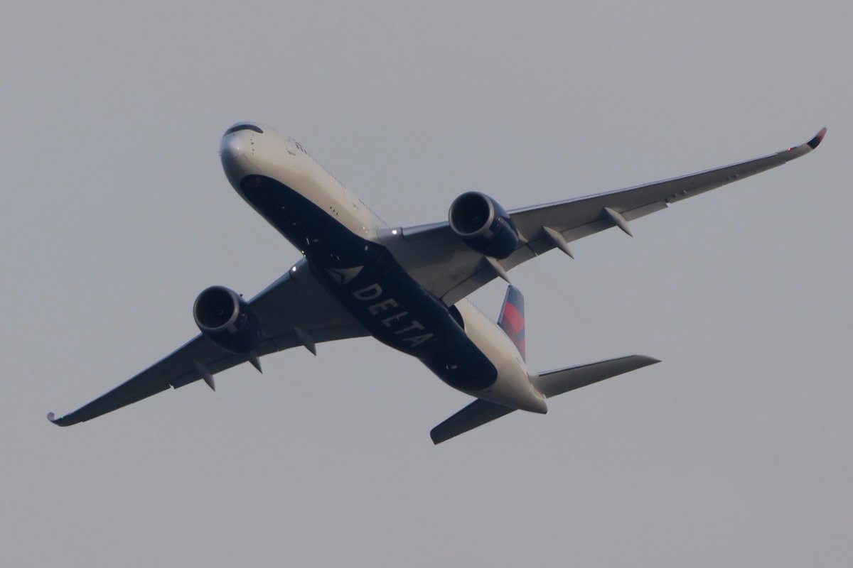 princessarete's tweet photo. 夕方は陽炎みたいなのも収まって
淡い日差しも相まって盛れる☺️
Delta Air Lines
#N505DN https://t.co/L1CflDEBod