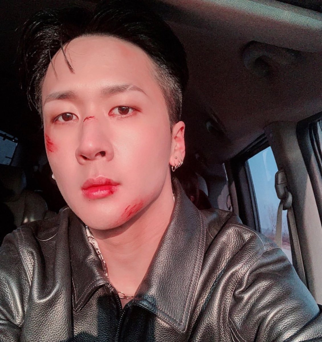 HourlyWonsh1k's tweet photo. EL DORADO 4th Anniversary
@RAVI_GTCK 🤘🏻
#ImWithYouRAVI
#RAVI #라비 #김원식
#GROOVL1N #그루블린
#1stLP #ELDORADO https://t.co/koLxAdIywB