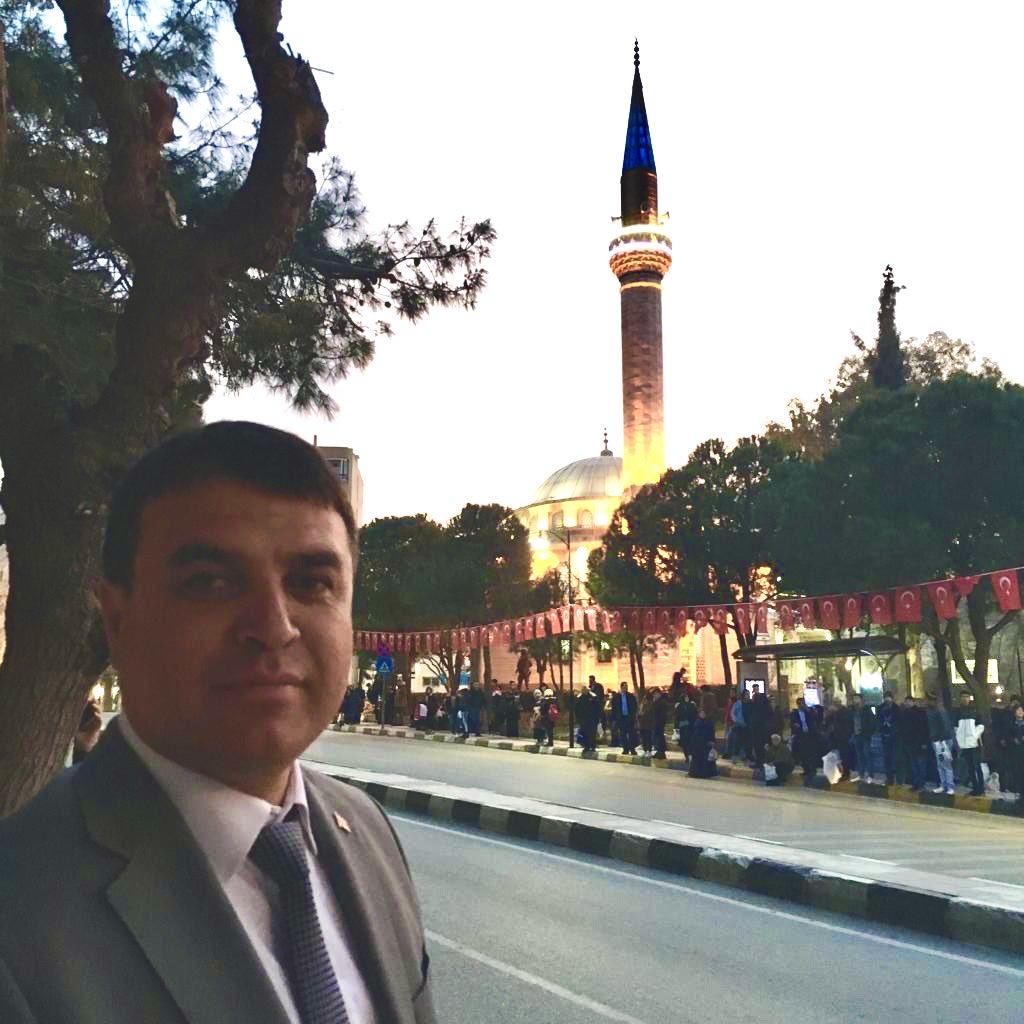 O Gecede Her Hikmetli İş Belirlenip Hükme Bağlanır..
                Duhan Suresi 4. Ayet.

#BeratKandili
#HAYIRLIKANDİLLER