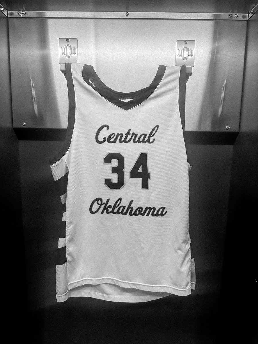 💛💙 Greatest of all time 💛💙
Sending all of our love to the Clark family today.