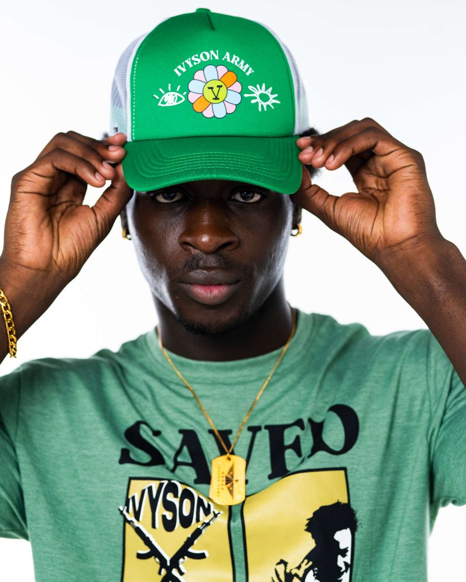 IvysonShop's tweet image. In a world full of colours, I choose green – it’s the colour of growth and possibility. Shop Ivyson Army caps online. Link in bio.

#Ivyson #Ivysonarmy #IvysonShop #NastyC #Streetwear #Urbanwear