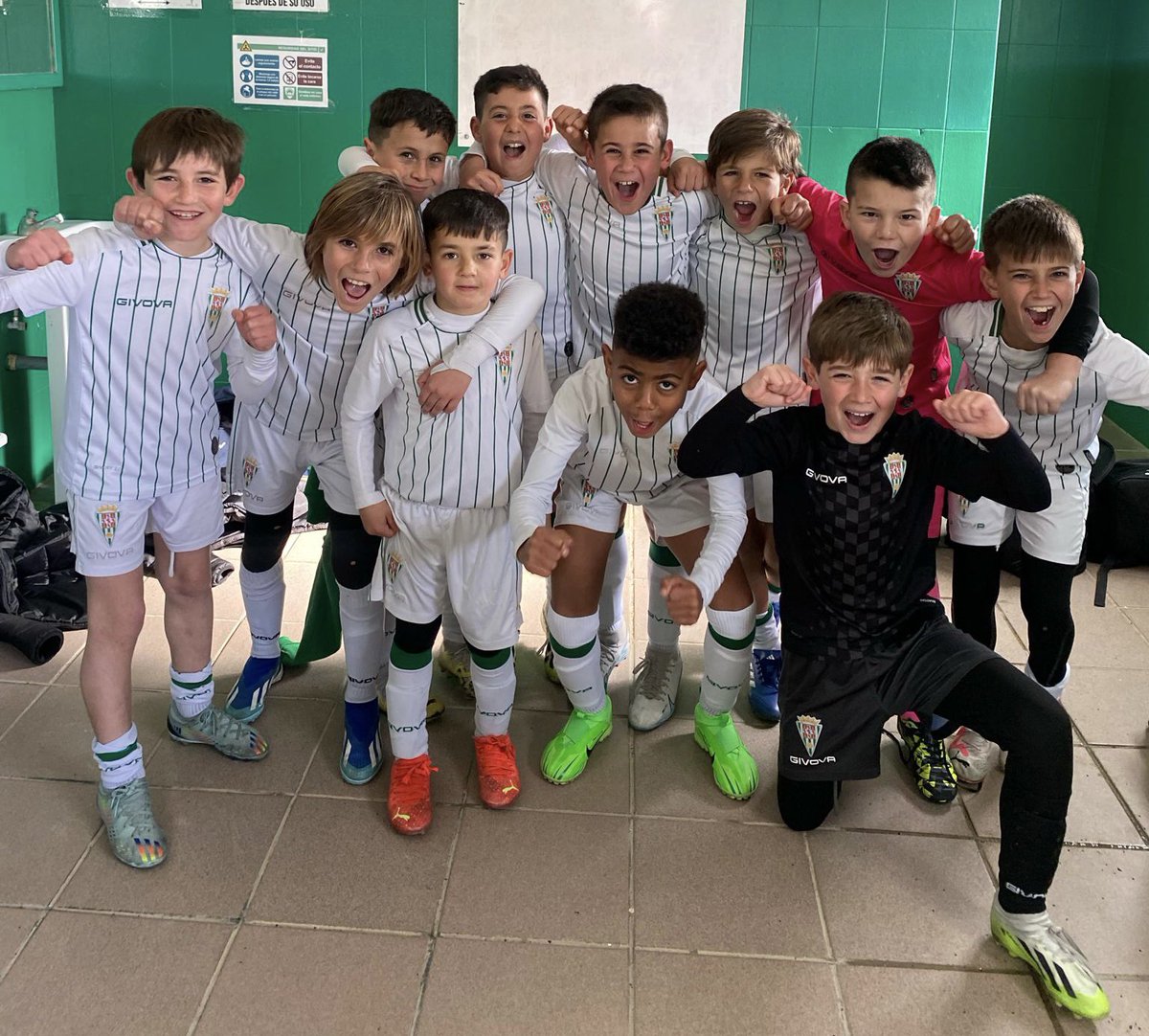 Cantera_CCF's tweet photo. 📑 Resultado #CanteraCCF ⤵️

Gran victoria del #BenjaminBCCF en su encuentro ante el Almodóvar https://t.co/mwcrdS9z86