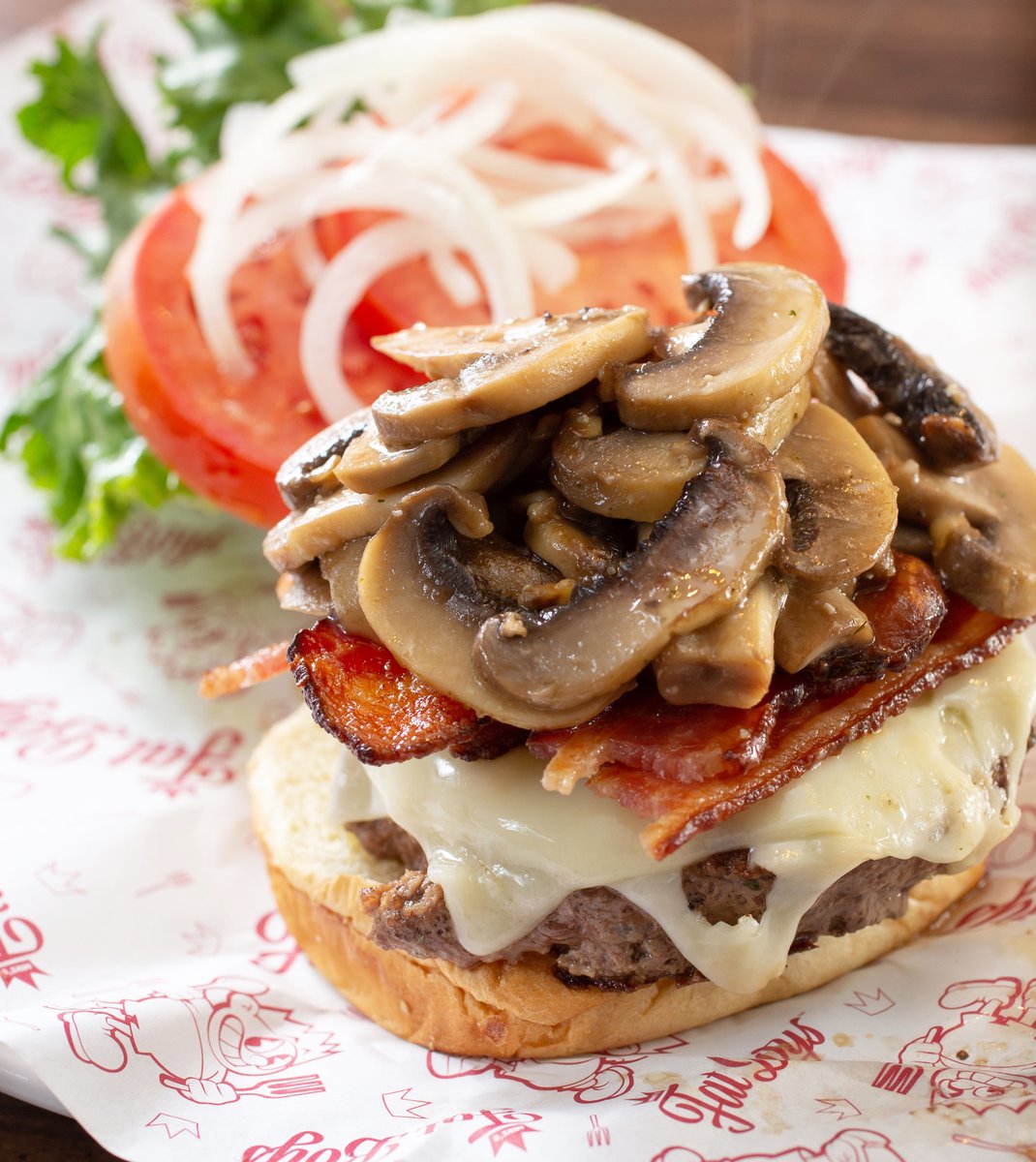 Have you had the chance to experience the exquisite flavors of the Famous Mikey Burger?

#famousmikeyburger #foodie #burgers #foodporn #foodlover #deliciousflavors #mikesfatboys #enchantednibblescatering #ChefMichaelGray #mushrooms #garlic