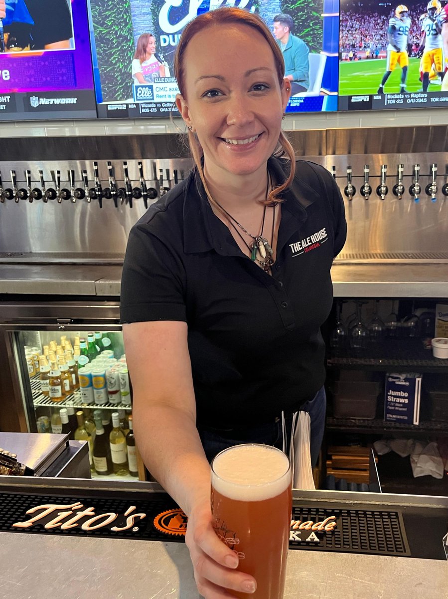 AlehouseCol's tweet image. Happy #WorldBartenderDay 🎉 RT to toast to our amazing #bartenders! Swing by to celebrate our talented team and let them craft your perfect #cocktail or help you discover your new fav #beer. Here's to the magic behind the bar! #alehousecolumbia #hocomd #columbiamd #drinklocal
