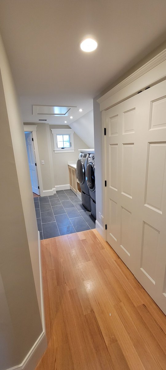 Picture this… your laundry room transformed into a space of efficiency and organization, thanks to custom shelves and a thoughtful remodel. 

#southshorema #plymouthma #duxburyma #marshfieldma #hinghamma
#pinehills #homeimprovement #homeremodeling