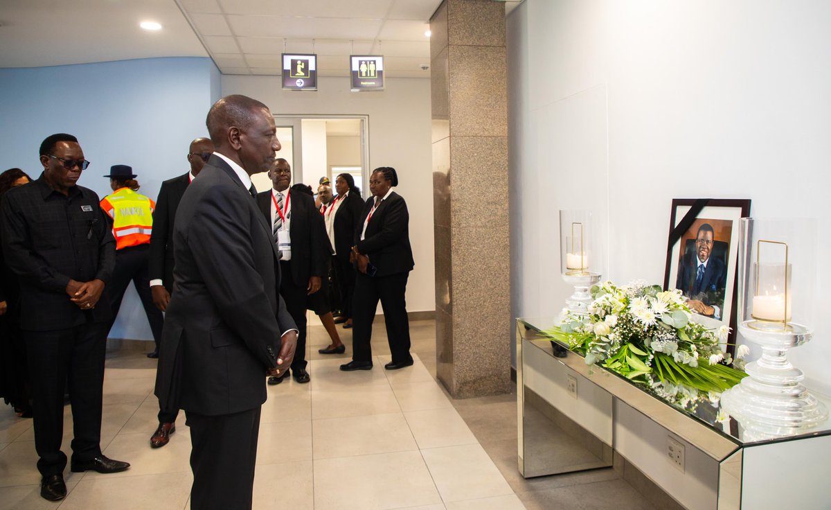 KenyaInNamibia's tweet photo. H.E. President,  Dr. William Ruto, CGH., arrived in Windhoek, today , morning to attend the Memorial service of The 3rd  President of Namibia, Dr. Hage Geingob that is currently underway. The PCS&amp;CS of Foreign and Diaspora Affairs, H.E.(Dr ) Musalia Mudavadi is also in attendance https://t.co/LIiTjDAvNG