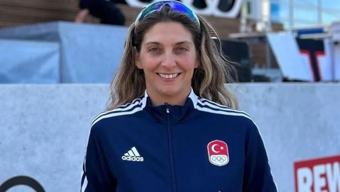 Pppppp4455's tweet photo. Milli yelkenci ILCA Avrupa Şampiyonası'nda 5. oldu!

Milli yelkenci Nazlı Çağla Dönertaş, ILCA Avrupa Şampiyonası'nda 5. oldu. https://t.co/ELvLLk4epz