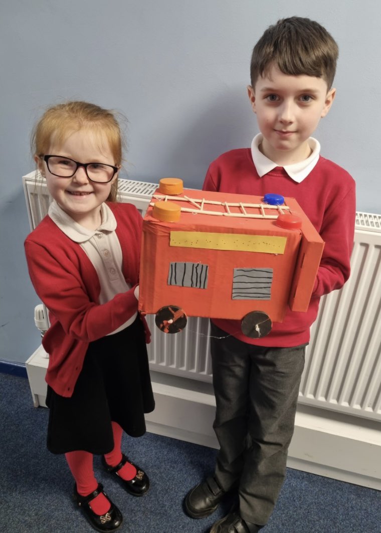 mrs_mcclare's tweet image. What a wonderful week designing and making fire engines! 🚒 Children in Y2 learnt about the importance of an axle and an axle holder to make wheels turn. Children worked in pairs showing great teamwork and collaboration. @RedscopeSchool @LisaSigsworth