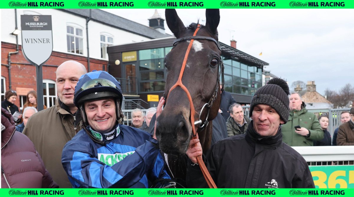 Anglers Crag is 9 years old, but 4 from 4 runs for <a href="/BERacingLtd/">Brian Ellison Racing</a>! 🤯

Some training performance 👏