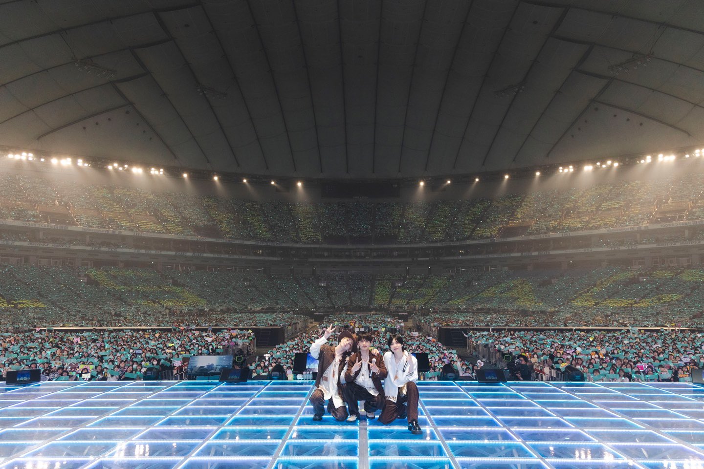 SHINee on X: 