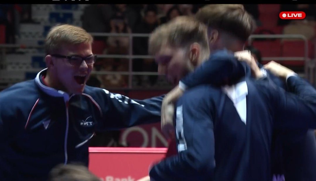 C'est fait 
Félix est monstrueux
La France est en finale des championnats du monde de tennis de table, tout simplement incroyable 
France - Taïwan 3-1