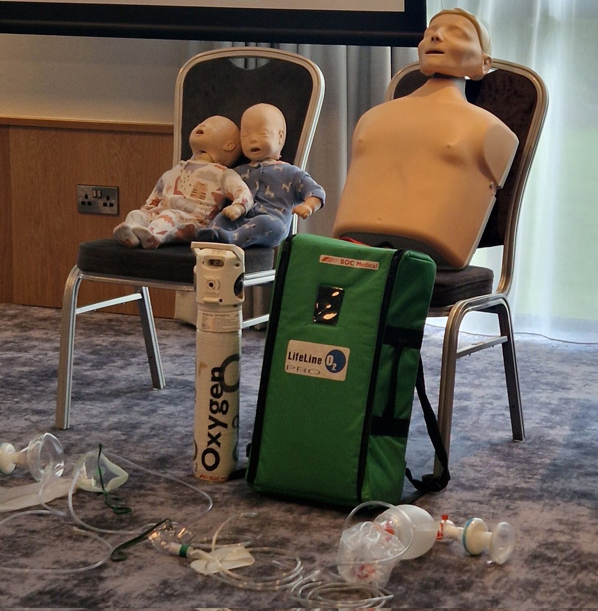 An early start for a bit of Basic Life Support CPD today. <a href="/IrishDentists/">Irish Dental Associ</a> providing essential core training for all within our profession.  CPD may not be a legal requirement (yet!) It is certainly an ethical requirement, and the IDA supports its members to keep up to date.