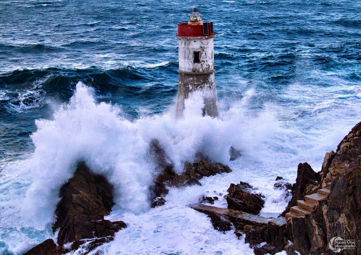 OnoNanni's tweet photo. Faro di Capo Ferro. #italy #sardinia #capoferro #arzachena #photography #faro #lighthouse #photographer #seascape #seashore #seaside #sea #maredinverno #sardegna #waves https://t.co/93XQBa6UdA