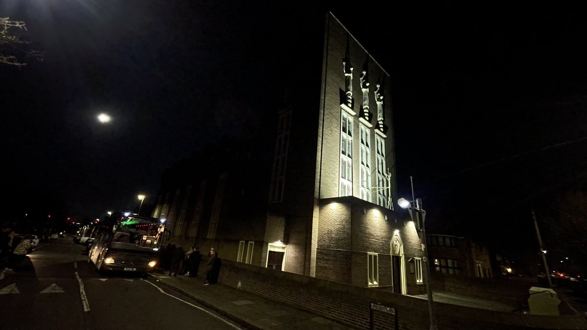 stmonicasbootle's tweet image. Out explorers set off at 5am this morning, and are making their way towards Italy. All are happy and enjoying themselves. #Italy2024