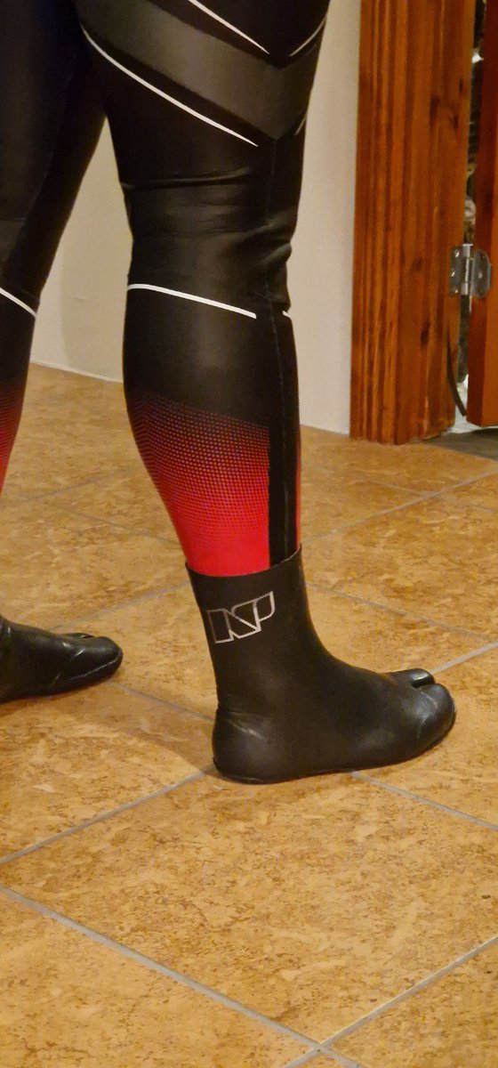 SoakedDolphin tweet media