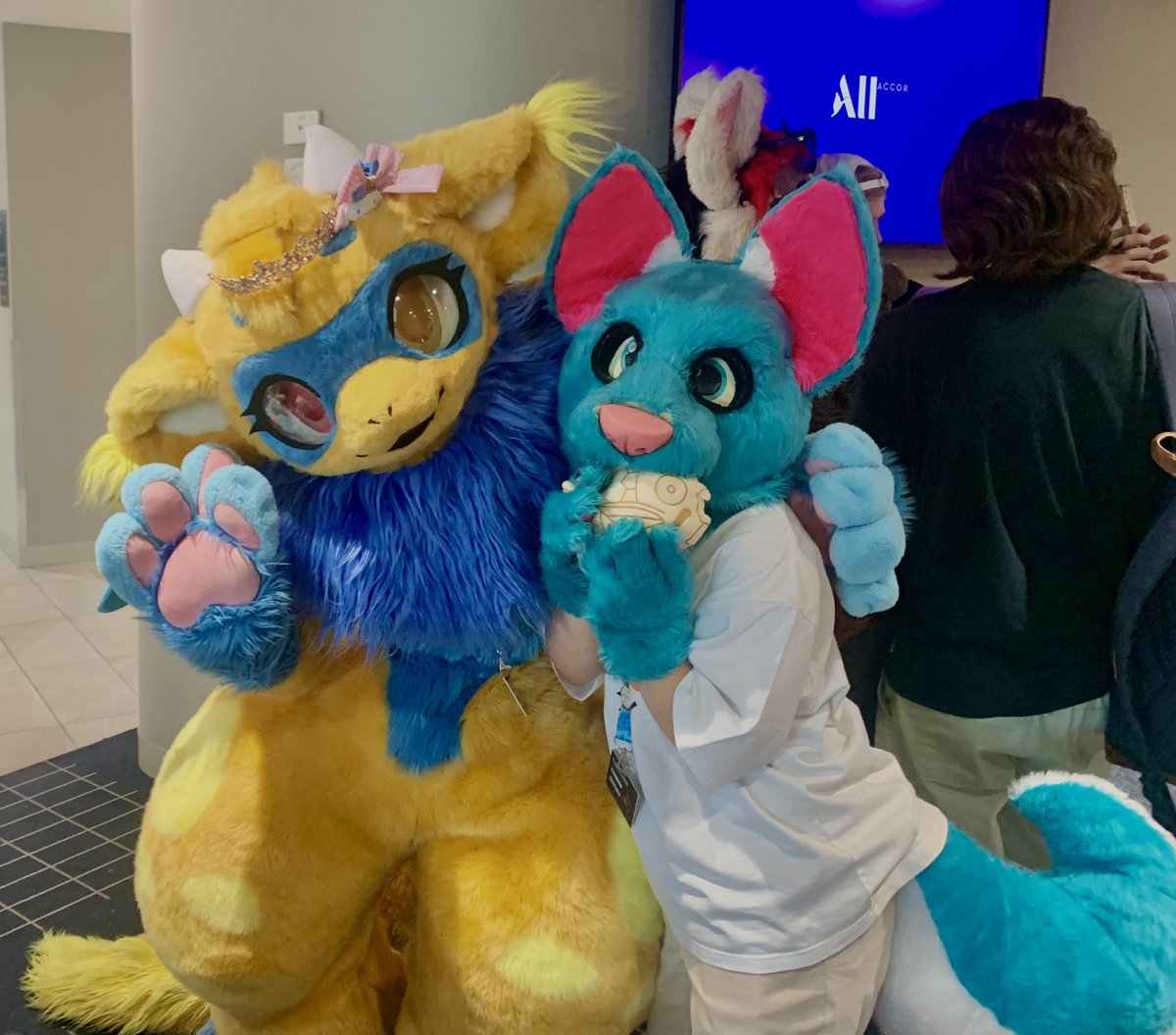 PANTHERZZ_'s tweet photo. Jade and some really lovely peeps!

If you know the suiter please tag them 🤍
@MelbFurryEvents #MFC2024 #fursuit https://t.co/FGTEGNOeEn