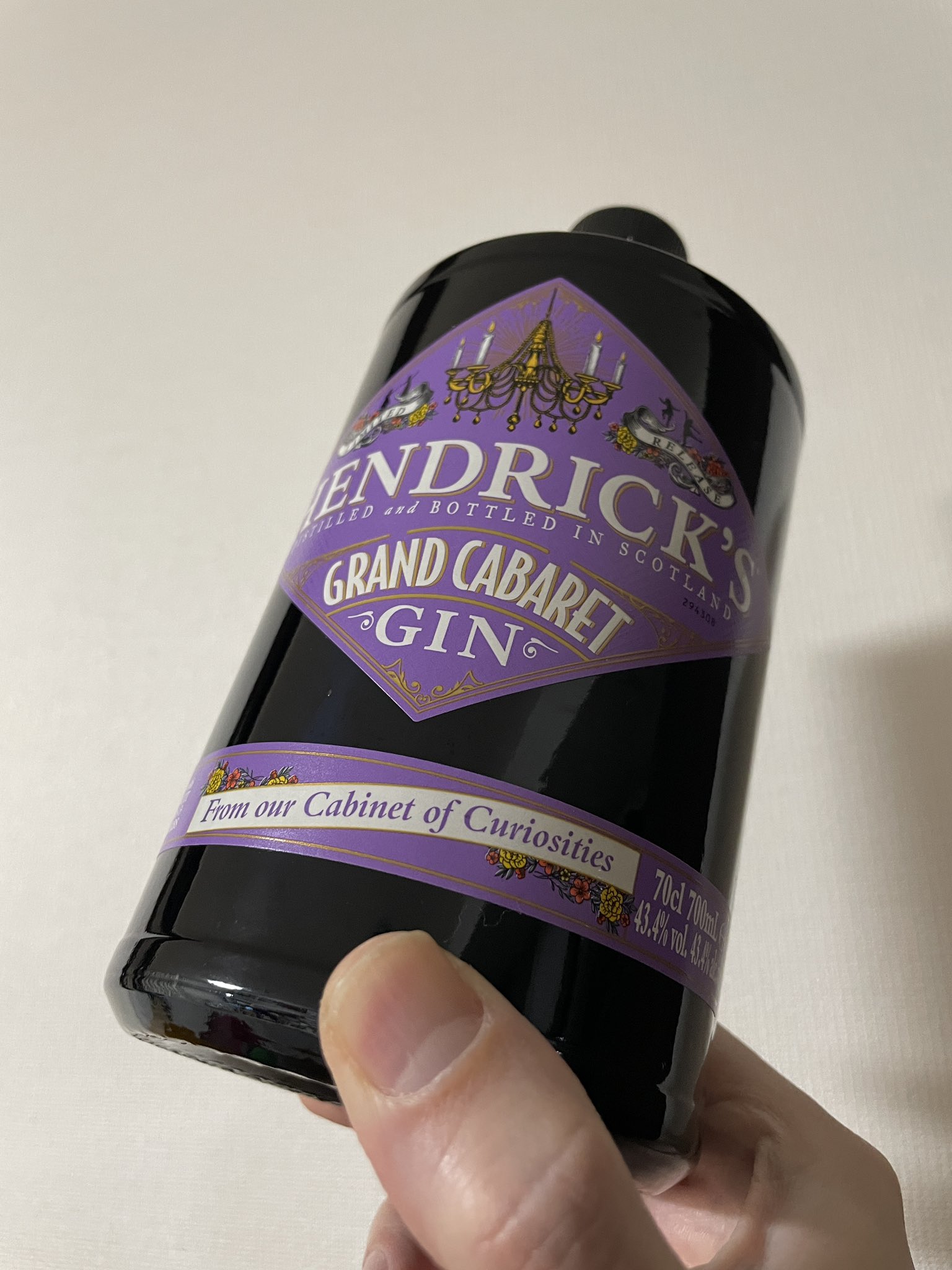 ヘンドリックス グランキャバレー 戴け ジン 並行品 43.4度 700ml