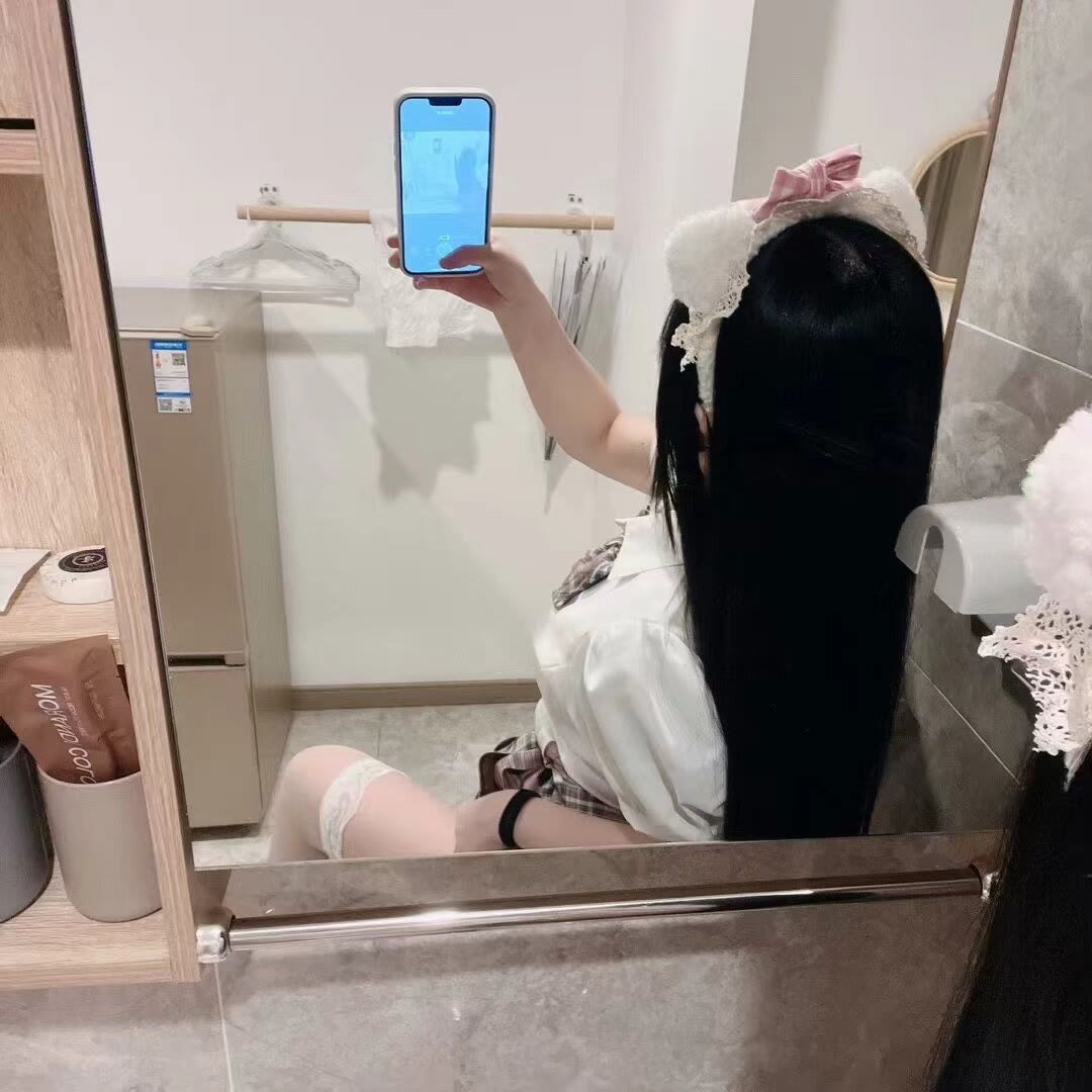 今天吃汤圆还是来吃我的豆腐？ https://t.co/b8BsbVXLxi