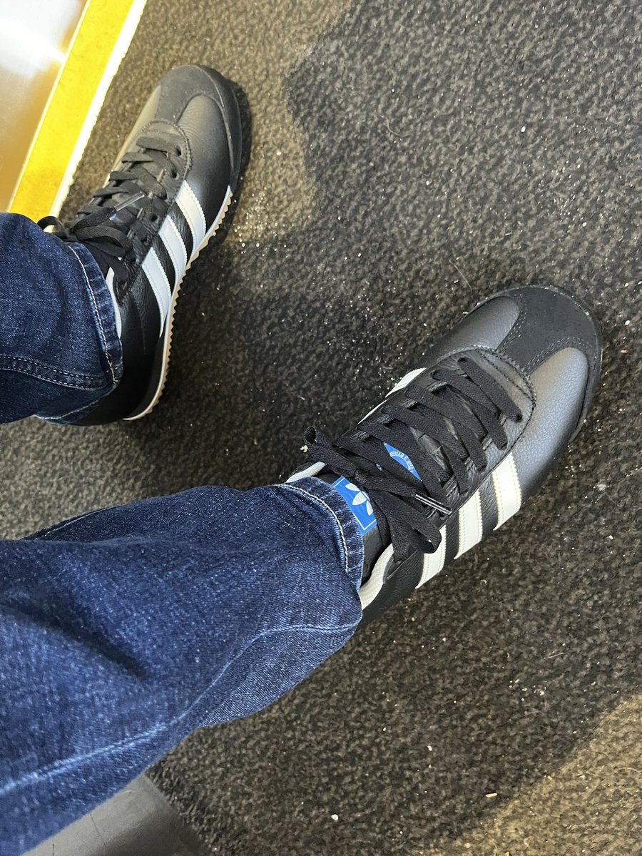 farrygills💙🤍💙🤍 tweet media