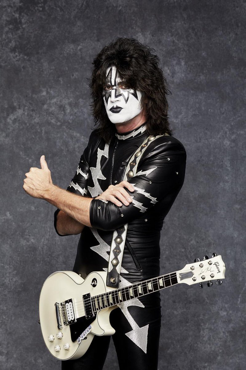 Describe Tommy Thayer with 1 word
#KISS #TommyThayer