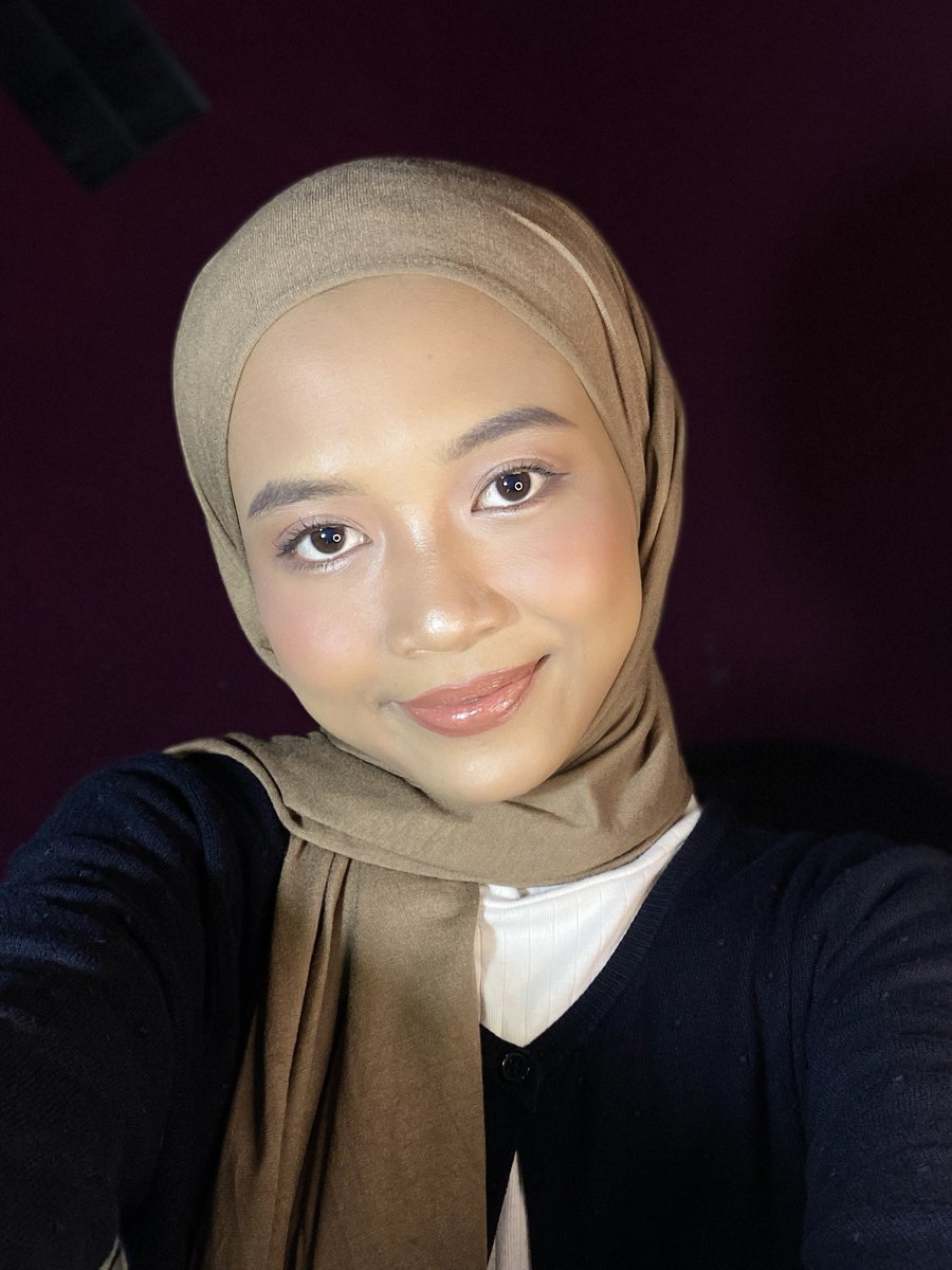 rachiecha's tweet photo. kita usahakan untuk repurchase shade tan warm complexion ini

makin lama makin nempel sama kulit, biar ngga ketinggalan info save tweet ini 👍🏽👧🏽 #makeupcaca https://t.co/cBFwy3lPqS