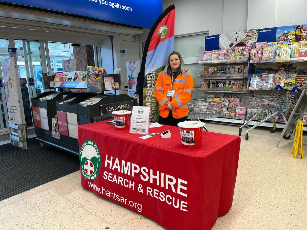 HANTSAR's tweet photo. The team are fundraising today at @Asda #Andover and @Tesco #Dinden! If you’re in either area, pop down and say hello 👋 

Can’t make it to see the team today why not donate online - https://t.co/OoSqAGQGwk

#hantsar #hampshire #fundraising https://t.co/Mxf9a7tnQk
