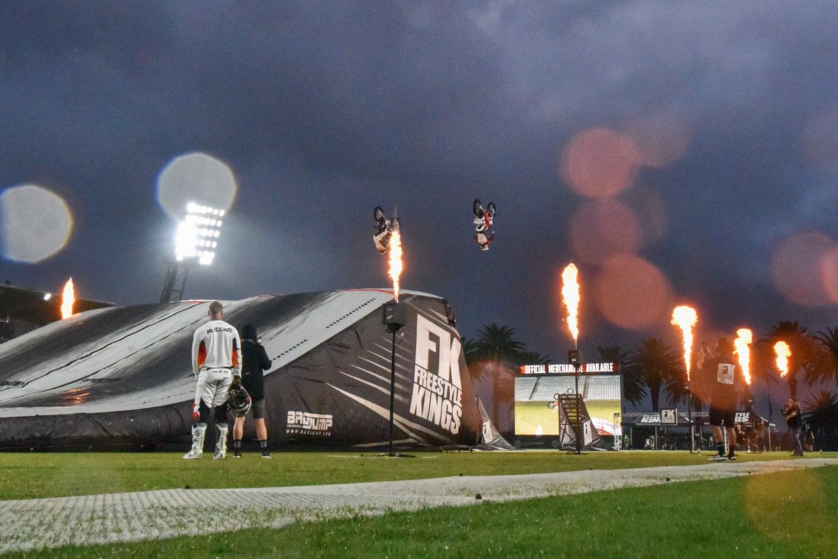 polytecstadium's tweet photo. #FreestyleKings not only turned the place upside down and inside out but even blew the proverbial roof of #IndustreeGroupStadium with their high-flying stunts, flips and roaring revs!💥
#IndustreeGroupStadium #Motocross #LoveCentralCoast https://t.co/DwHy3Sm74m