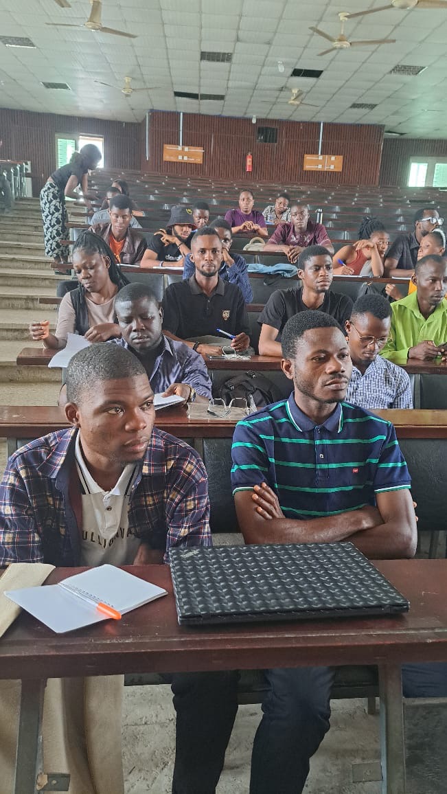 OyopowerUG's tweet photo. @soluwawumiju is sharing their insights on The future of low code development at the #GPPBIBADAN2024. Take notes, ask questions, and level up your Power Platform skills! 

#GPPB2024 #GPPB2024IBADAN https://t.co/o1DUJ5YRu2