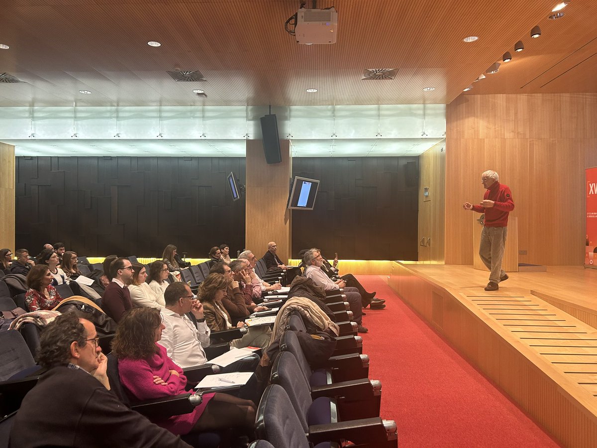 sadenorg's tweet photo. #CongresoSADEN24 con el referente en #Impedancia el Dr. Tony Talluri 
Aborda la ponencia Datos eléctricos de impedancia: Más allá del ángulo de fase 

#Endocrinología #Nutrición https://t.co/8eMJh7oWRn