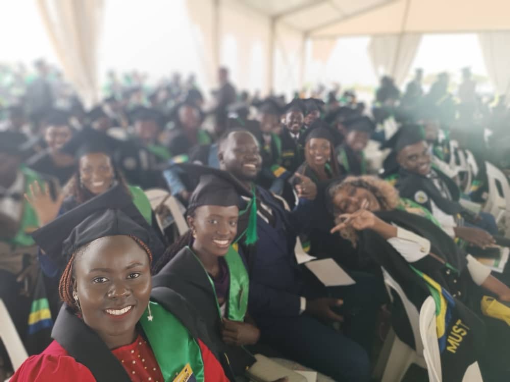 Smiles of victory. Congratulations family. #30thMUSTGrad #ministryofhealth #ministryofeducationandsports #worldphysiofuture #MUST