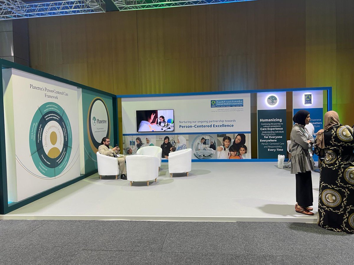 HMC_Qatar's tweet photo. تضمنت فعاليات منتدى الشرق الأوسط للجودة والسلامة في الرعاية الصحية 2024 إقامة معرض تحت عنوان "ركن المعرفة" شاركت فيه 15 جهة من شركاء قطاع الرعاية الصحية، كما تضمّن عروضاً تفاعلية لفرق خدمة الإسعاف بمؤسسة حمد الطبية. #MEF2024 #HamadQuality https://t.co/Ya9yCZXhan