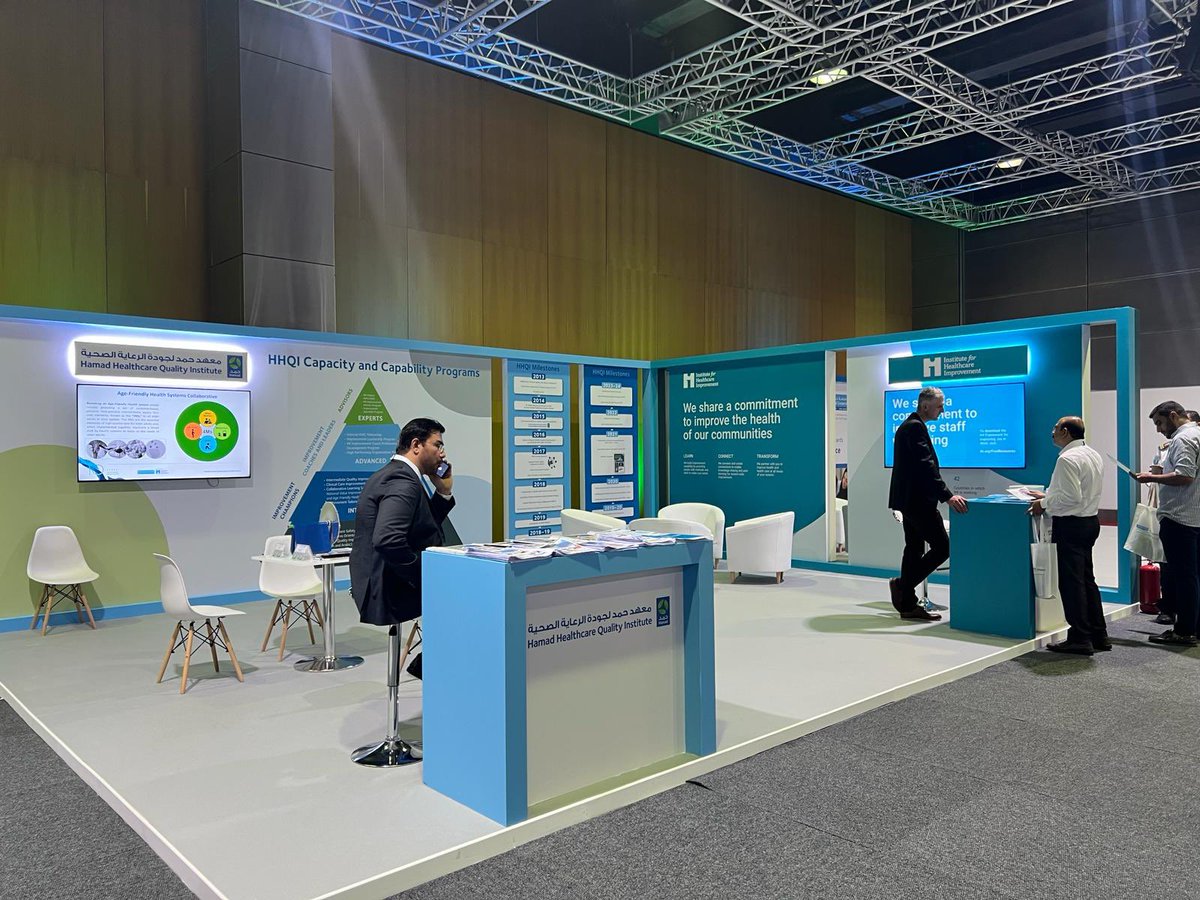 HMC_Qatar's tweet photo. تضمنت فعاليات منتدى الشرق الأوسط للجودة والسلامة في الرعاية الصحية 2024 إقامة معرض تحت عنوان "ركن المعرفة" شاركت فيه 15 جهة من شركاء قطاع الرعاية الصحية، كما تضمّن عروضاً تفاعلية لفرق خدمة الإسعاف بمؤسسة حمد الطبية. #MEF2024 #HamadQuality https://t.co/Ya9yCZXhan