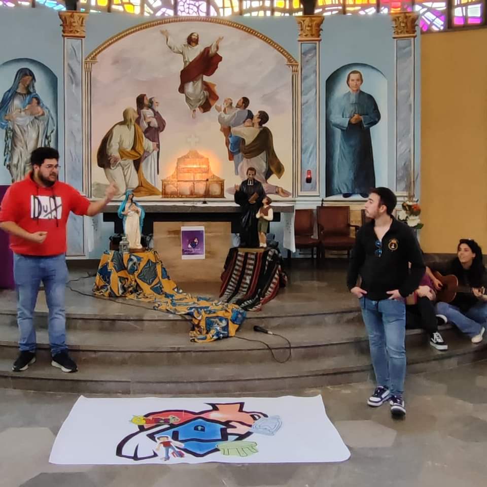 MaristasHuelva's tweet photo. Celebración de #Cuaresma en los @GVXHuelva @GVXMediterranea #TraslospasosdeJesús #DandoVida #BuenaJente https://t.co/sUH5YGOJUL