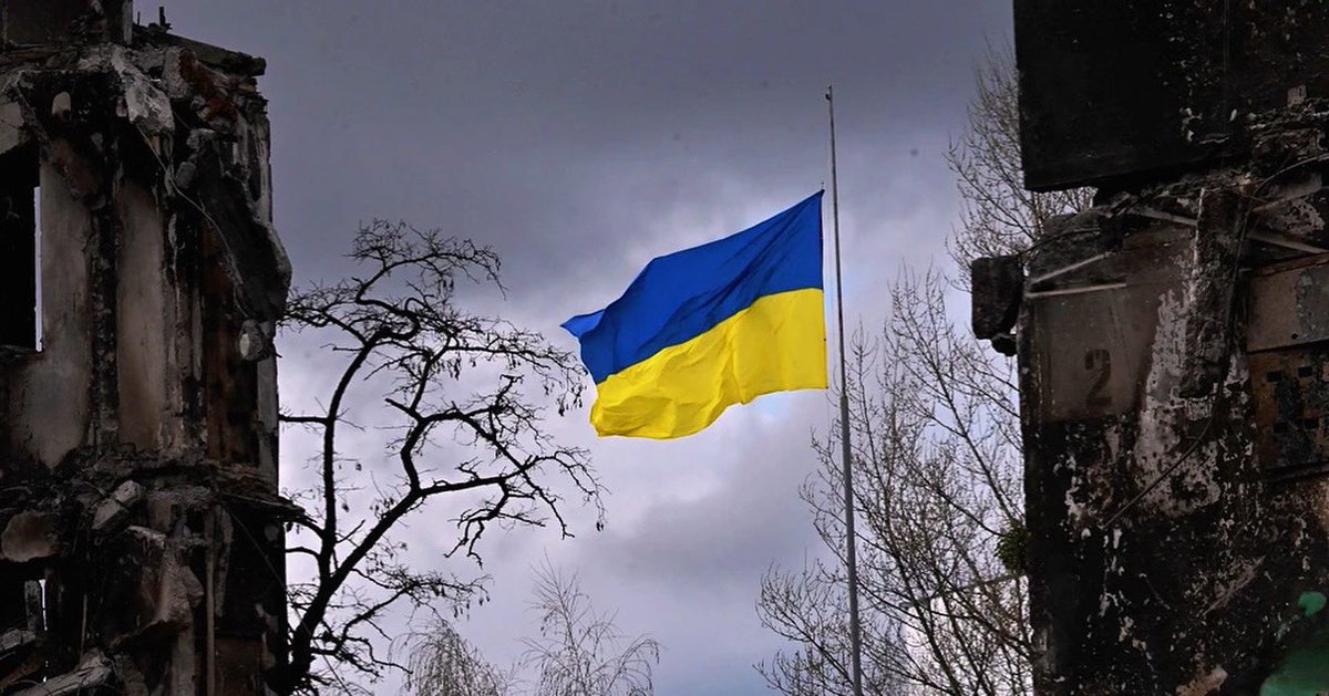 2 years ago we forgot what fear is. 2 years ago we stood as one against all odds… and we are still standing🇺🇦 Eternal glory to all the heroes who gave their lives for the Free World we defend here in Ukraine. And thank you to everyone who stands with us: (thread👇) #Ukraine