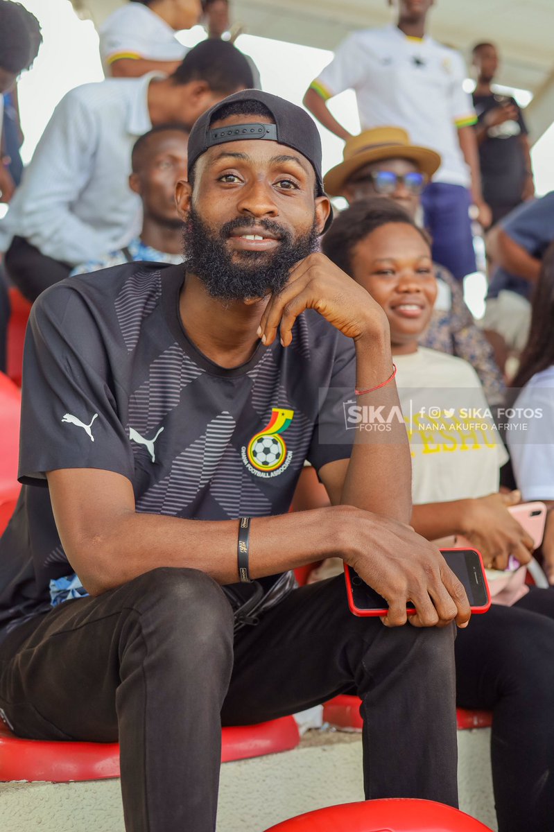 📸 In the stands😍😍😍

🇬🇭 0-1 🇿🇲 

#MissionVolta🔛
#ShineBlackQueens ✨🇬🇭
#OlympicQualifiers #Paris2024Olympics