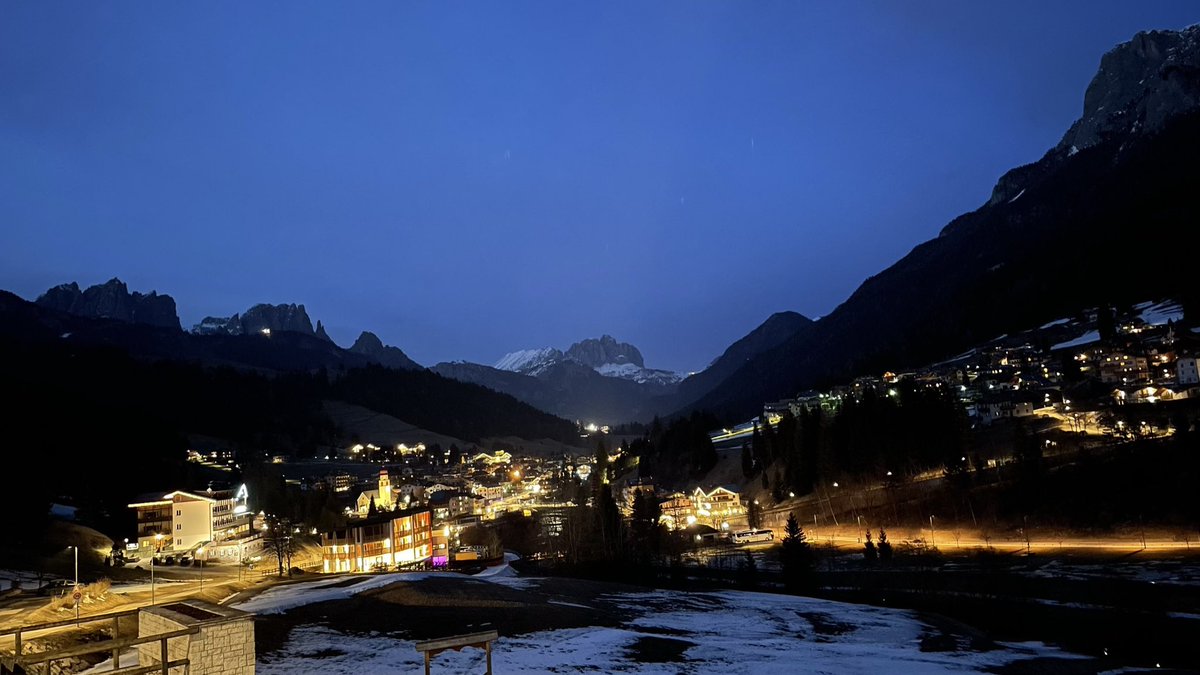 Eustachiu's tweet photo. 24 lutego 2022 roku, nigdy nie zapomnę 🥰🥰
#SławaDolomiti
#DolomitiSuperski
#VivaI’Italia https://t.co/wzUgc52IdE