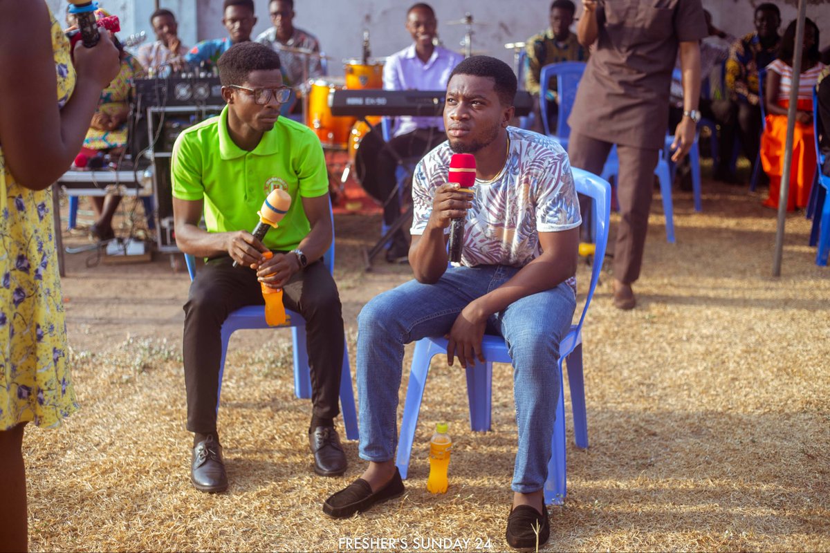 pensa_uhas's tweet photo. Unforgettable performance by the Draw crew🎭🎭
#SundayService
#Fresher’sSunday
@DramaCrew
@SpokenWords
#PensaUHAS https://t.co/E4O0GkyRRp