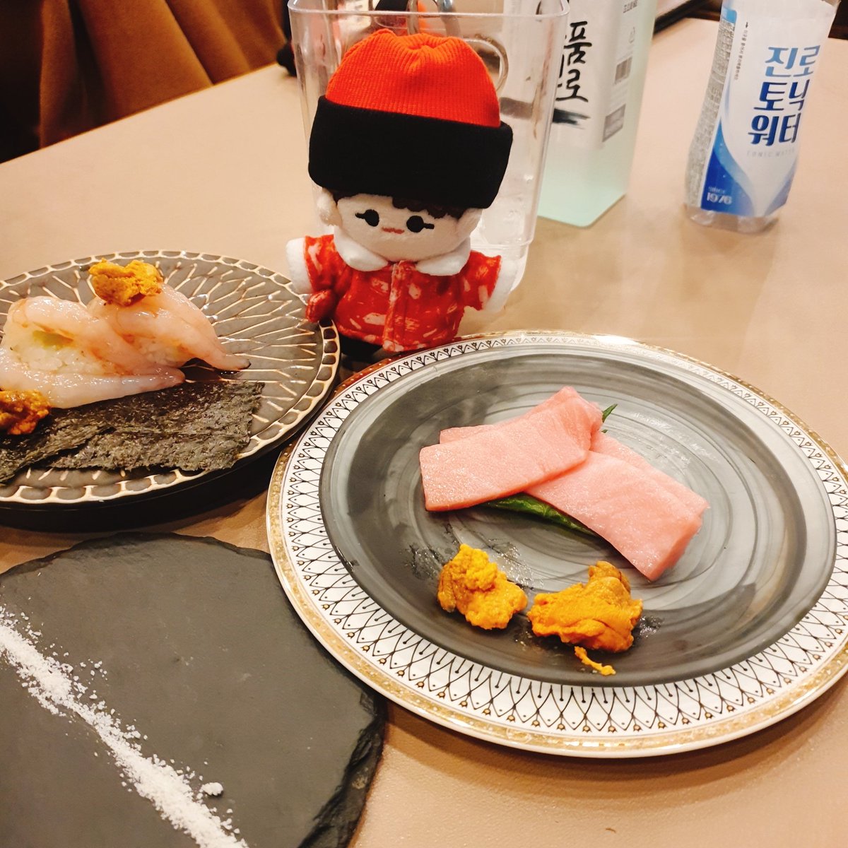 아가준쮸 꼬몽이랑
냠냠에서 냠냠😊