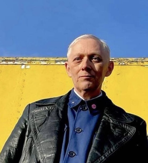 never give up, never surrender!