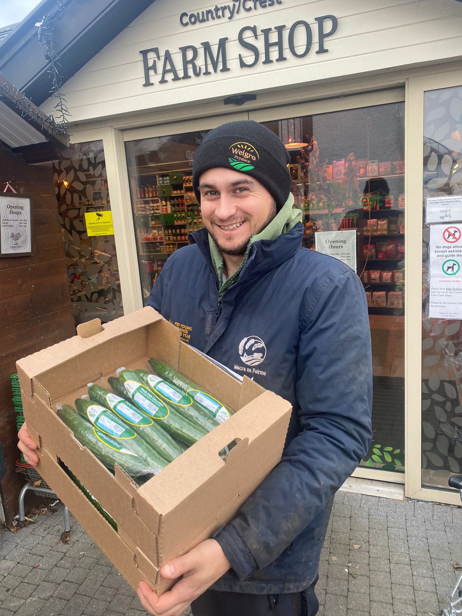 Country Crest FS tweet media