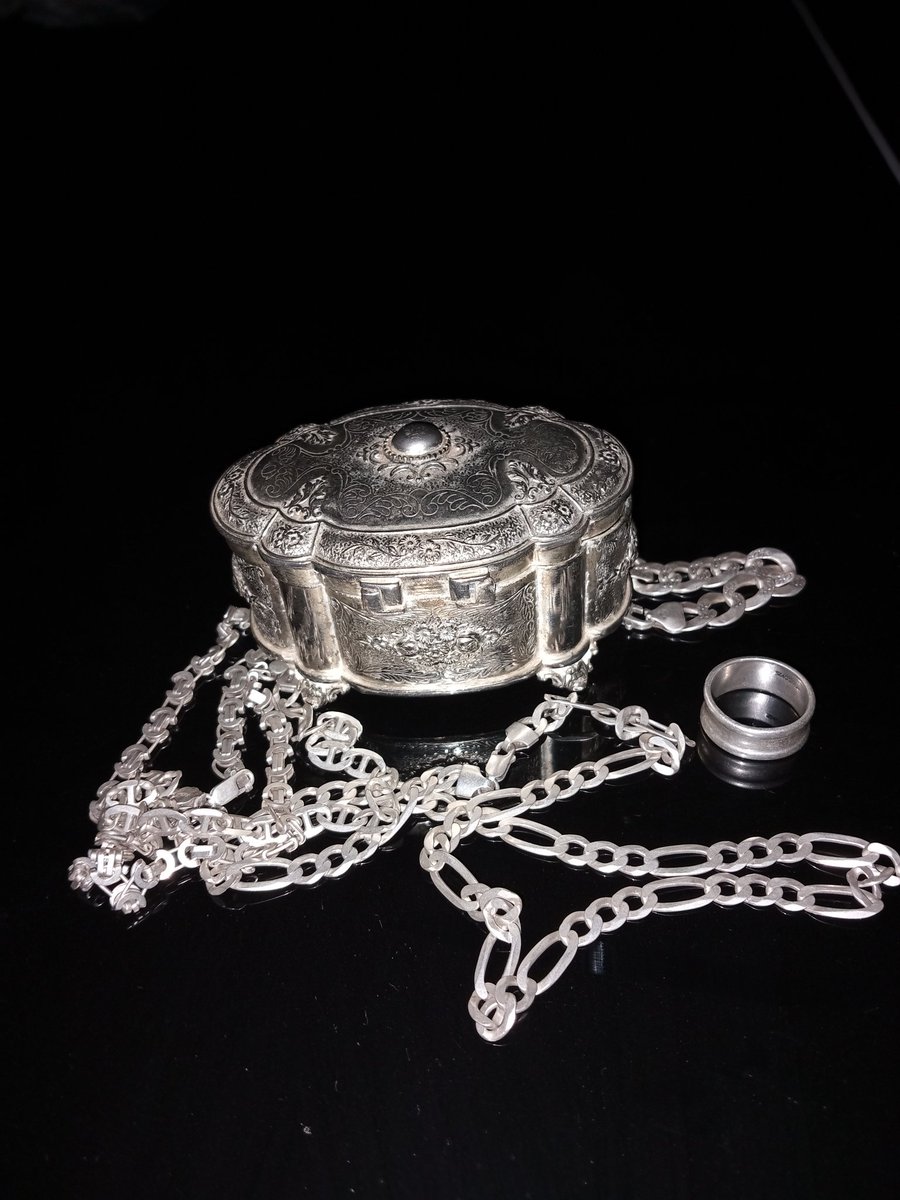 VAgallis's tweet photo. Antique ❤️❤️925 https://t.co/wf5Ei1yERX