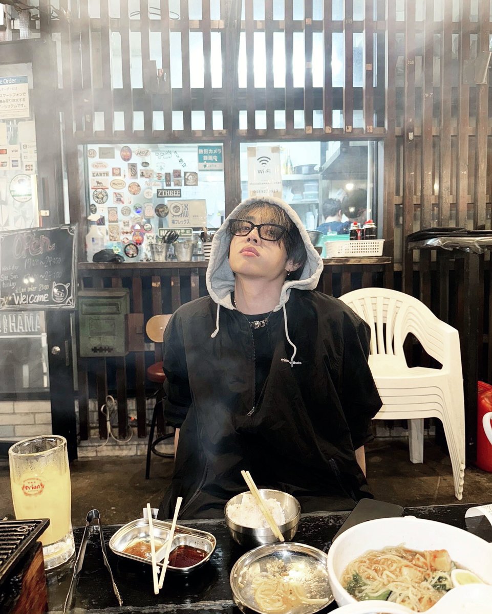 sunwooheejin's tweet photo. 🍴🍱 #Heejin #Sunwoo https://t.co/0rJZDhHNs5