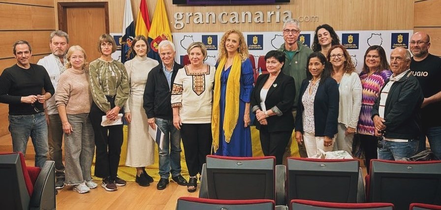 Gracias Asociación de Ucranianos en Canarias ‘Dos Tierras, Dos Soles’ <a href="/OlesyaLylak/">Olesya Lylak Chyzhovych</a>, por contar con el trabajo realizado por <a href="/PECDDHH/">Paz En Construcción</a> #EnRedadosConLosDerechosHumanos.

<a href="/GranCanariaCab/">Cabildo Gran Canaria</a> <a href="/OlaiaMoran/">Olaia Morán Ramírez</a> <a href="/GranCanariaJven/">Gran Canaria Joven</a> <a href="/JcanariasJc/">juan carlos lorenzo</a> <a href="/CEARCanarias/">CEAR Canarias ✳️</a> <a href="/CEARefugio/">CEAR</a>  <a href="/mariluzlaforet/">Mariluz Laforet</a>
