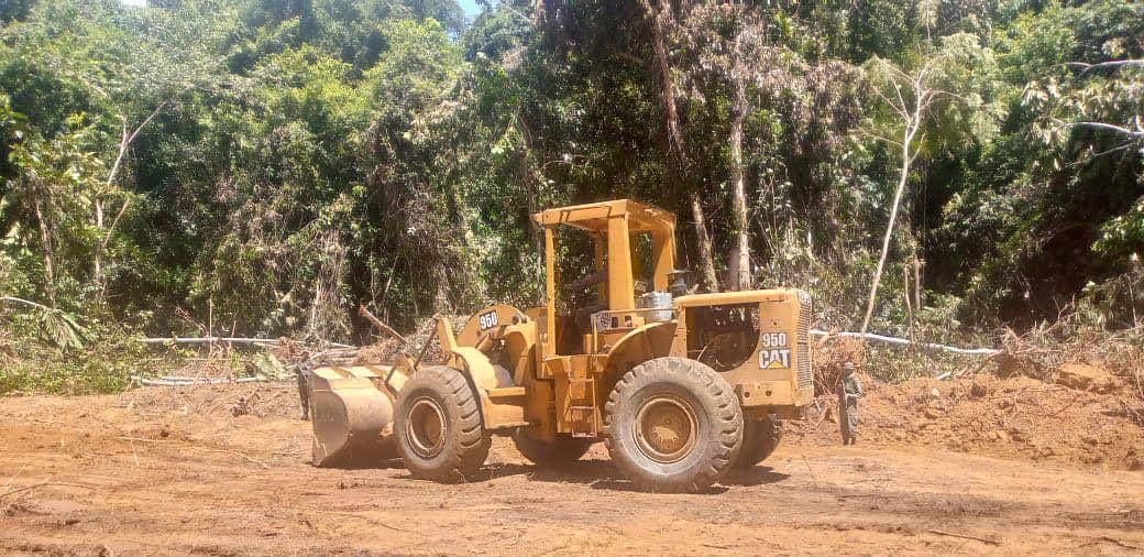 Redi_andes's tweet photo. #FANB garante de la defensa de nuestra Soberanía haciendo patria en nuestra Guayana Esequiba !
#IntegrarEsVencer
#UniónSoberaníaYBienestar https://t.co/epxwKmIn7i