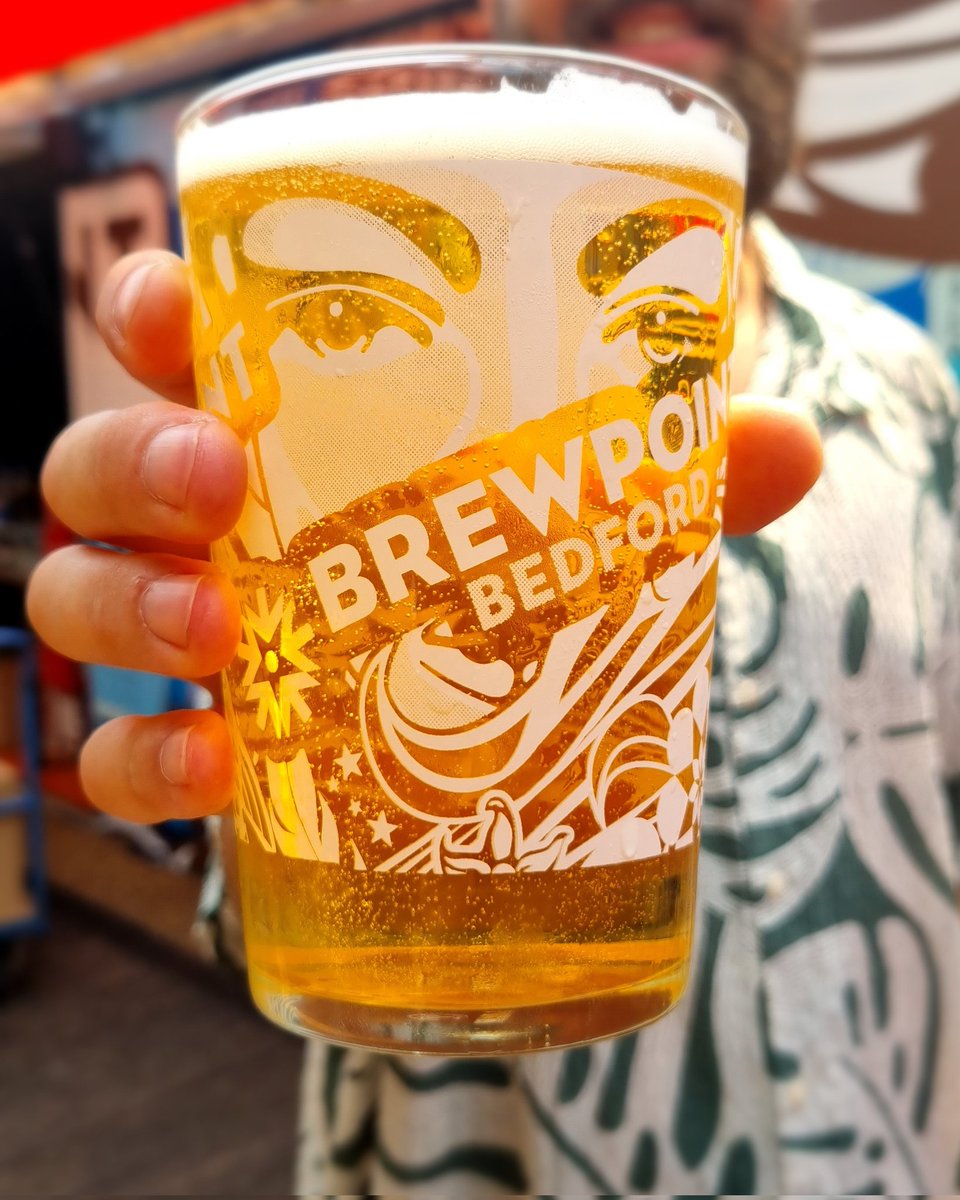 😎These beautiful sunny winter skies are calling for a crisp Supernova 🍻 . Grab a pint while the sun lasts! . #bedfordbrewery #localbrewery #taproom #brewerytaproom #brewpub #lager #helleslager #supernova #ukcraftbrewery #craftbeer #craftbreweryuk #sunnybeer